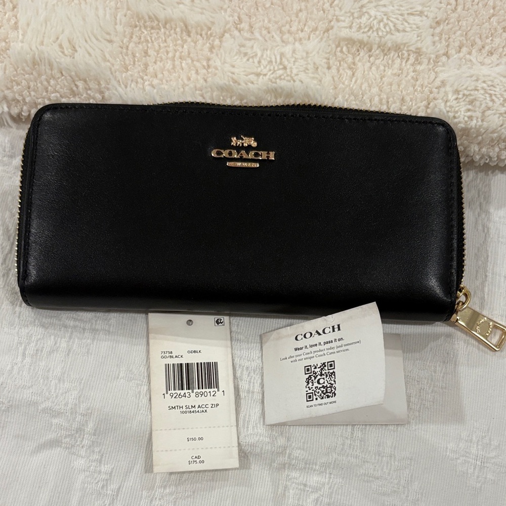 Coach Smooth Sl Accordion Zip Wallet
